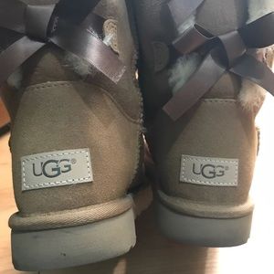 Bailey Bow uggs